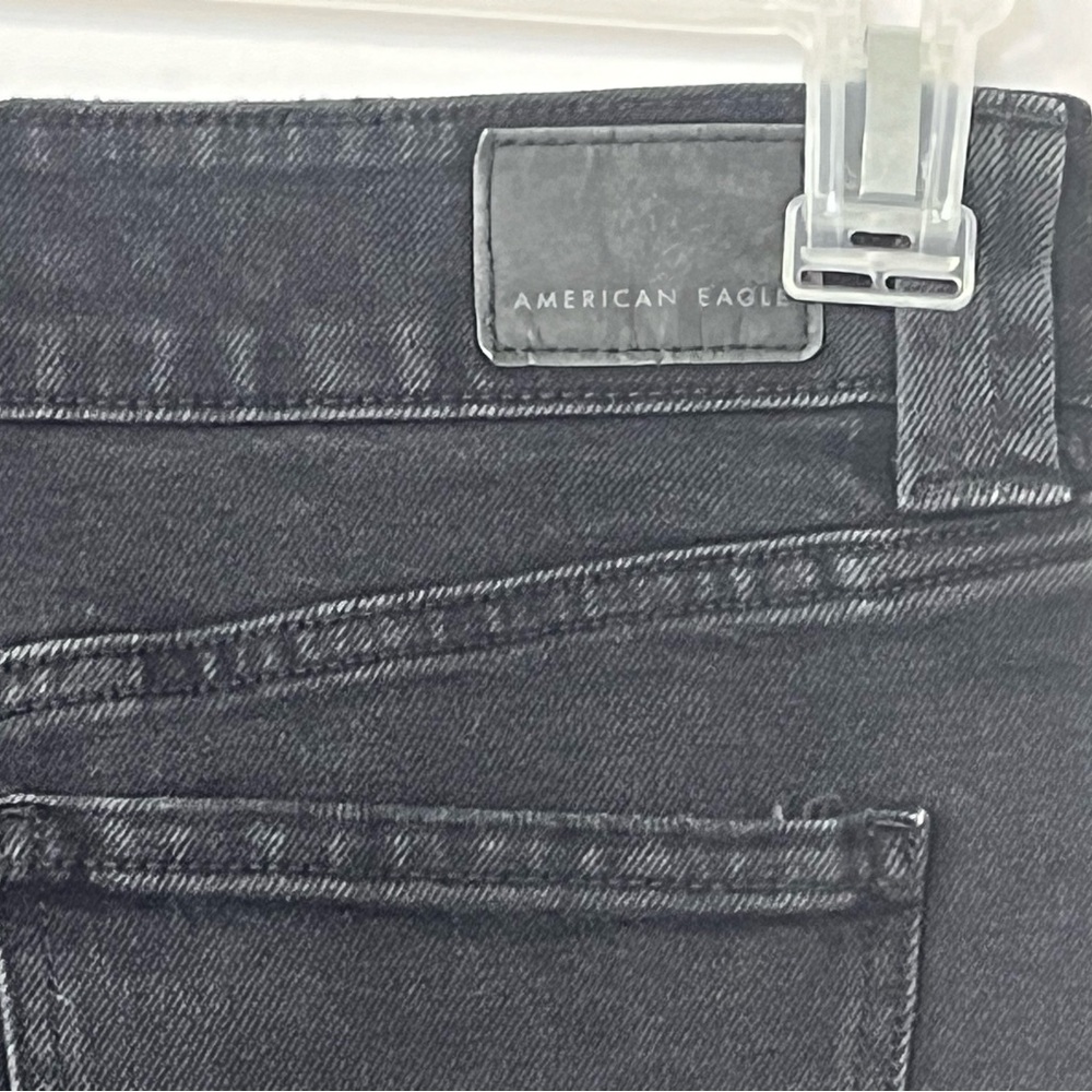 American Eagle black factory distressed jean skirt. Size 00 - Picture 6 of 10